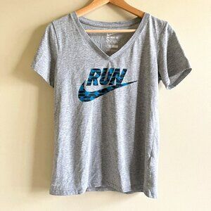 Nike Dri Fit V Neck Top Tee T Shirt Run Gray w/‎ blue black cheetah print Size M